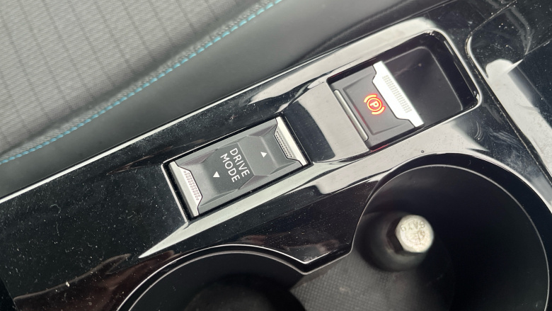 Peugeot 208 1.2 PureTech 100 Allure 5dr EAT8 Petrol Hatchback